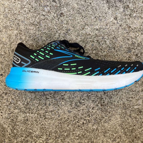 Brooks Glycerin 20 - Black, Blue, and Green. Size 9.5 Mens - Picture 2 of 6